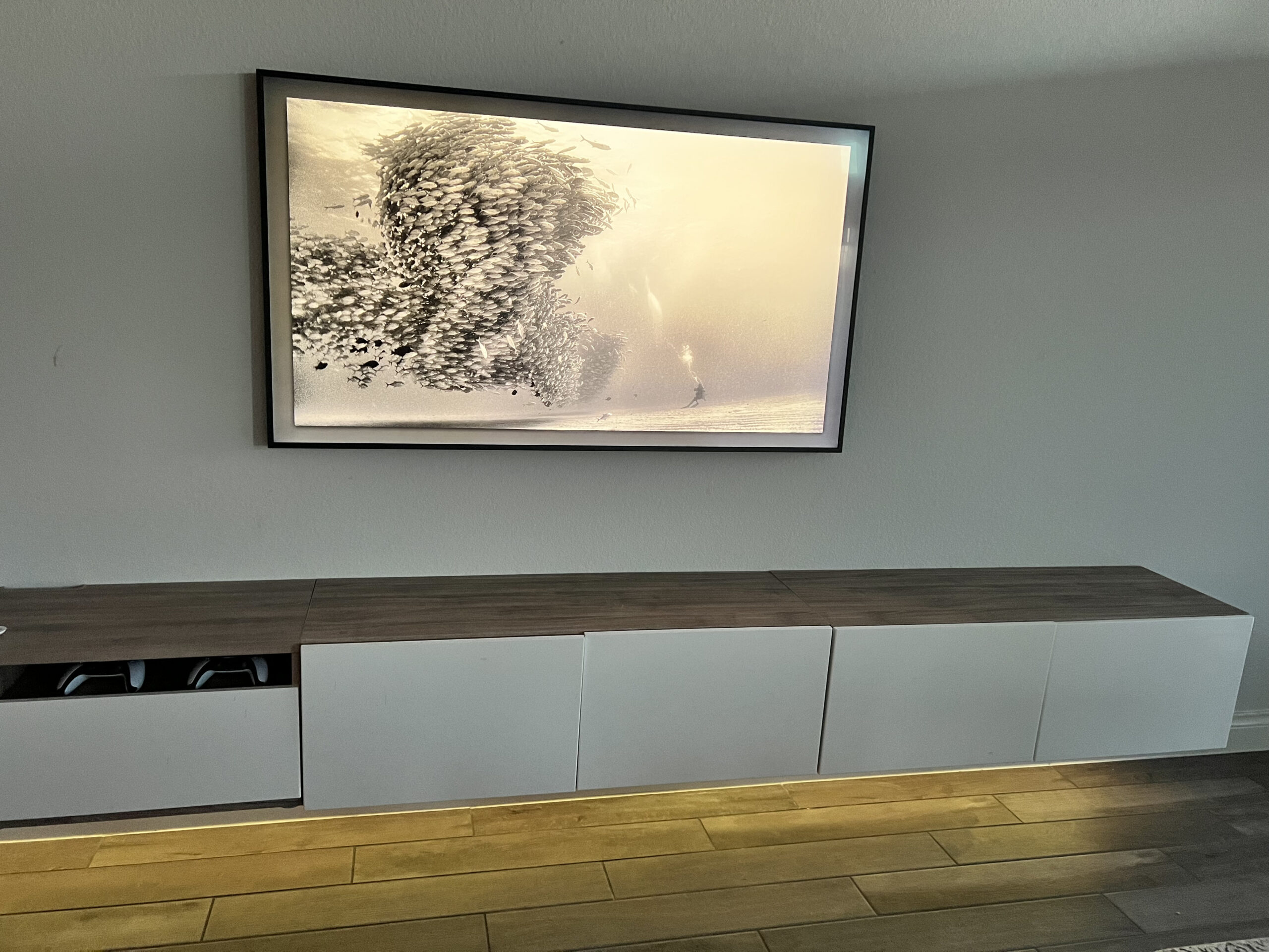 Frame Tv and Flooting Shelf Install